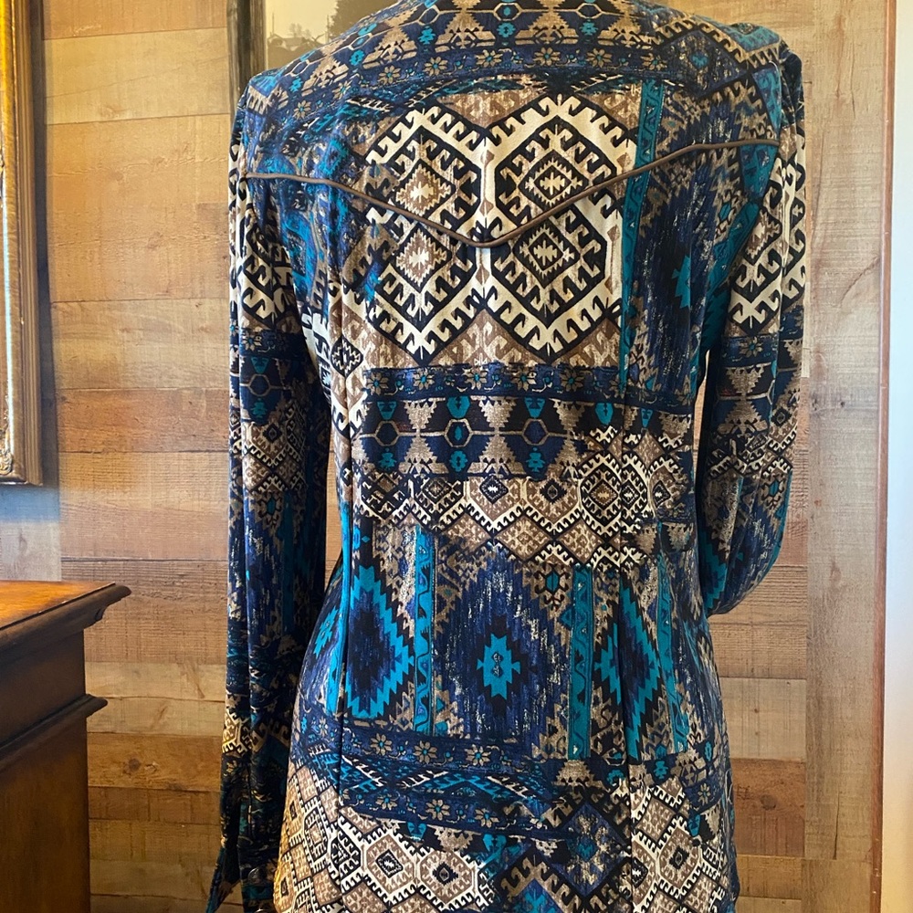 Aztec Show Blouse - Picture 3 of 3